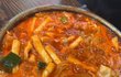 이런 식당에서 낮술하자고 하는 소개팅녀 어떰 소주 세병마심