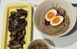 소갈비랑 비빔면 500g에 9900원에 사서 먹었어요 ㅎㅎ