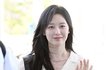 헐 김지원 오늘 윈터 키링 하고 출국함 ㅋㅋㅋ