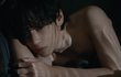 뷔 이거 살색 옷 입은줄 알았는데