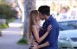 외국인커플 길거리키스는 로맨틱한데