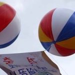 사진有　에드<b>벌</b>룬(축제<b>때</b>큰풍선) 에 메달린 사연