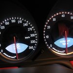 눈만 높아져서 싸구려차는 눈에 들어오지도 않습니다.