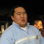 <b>주객</b>이 전도됐다?