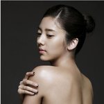 <b>어깨</b> 다 드러낸 손담비 매력 뒷모습