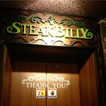 신촌기차역 맞은편,스테이크 <b>빌리</b> ~