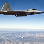 공군의 로망 f-22, <b>kc</b>-767, c-17