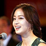 살쪄도 이쁜 김태희 <b>자체</b>발광
