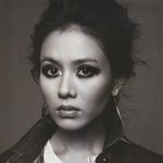 스모키 메이크업한 <b>손예진</b> 너무 다른 이미지