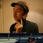공유 <b>기차역</b>에서 직찍 정말 그냥 서있기만해도 화보