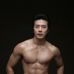 아니.제가 그렇게 <b>권상우</b>를 닮았나여??