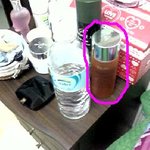 스킨을 <b>생수</b>인줄 알고 마셨어요ㅠ 웩ㅠ