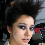 <b>윤은혜</b> 짙은 화장, 너무 과하다