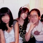 송혜교, 친구들과 생일파티중?