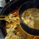 <b>단골집</b> 국수에서 주먹만한 쥐가 나왔어요