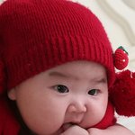 다리밑에서 주워온 어설픈 생긴 <b>가은</b>이,,(백일기념사진)