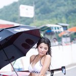 남자들 <b>몸살</b>나게 만드는 딱한명뿐인 그녀는여기에