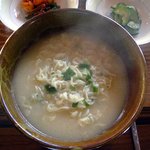 남동생 해장메뉴   <b>사리</b>곰탕면