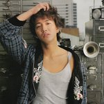日키무라타쿠야 vs 韓윤상현 너무 닮았떠..