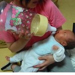 아기를 사랑하는 엄마의 <b>욕심</b>