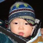 뚱한 표정이 <b>압권</b>인 우리아들^^