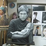 비를 바라보는 <b>진주</b>귀걸이 소녀