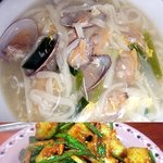 바지락 칼국수..오이<b>부추</b>무침