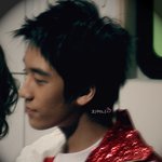 <b>조각</b>같은 승리 옆모습