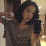 회색티 하나로 예뻐지기 (려원)