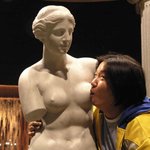 정형<b>돈</b> 외로운가봐~ <b>저런</b>