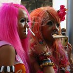 일본여자라는데 된장녀 <b>저리</b>가라군요.