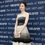이보영, 보석같은 하얀 피부의 아름다운 <b>자태</b>