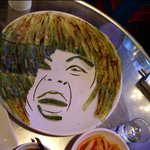 어딘지 모르게 <b>익숙</b>한 얼굴.