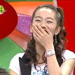 주.. <b>천진</b>난만하게 웃지만....