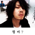 <b>쌩뚱</b>맞은 김희철 셀카