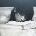 숨막히는 강동원 상반신 누드? 등 <b>잔근육</b> 쵝오