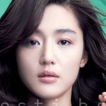 쉬는동안 <b>쌍꺼풀</b> 새로한 전지현