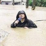 <b>한몸</b> 바쳐 전하는 일본의 태풍 소식