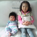 귀여운 <b>아기들</b>... ㅎㅎㅎ 귀여워...