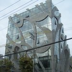 <b>예술</b>적인 건물