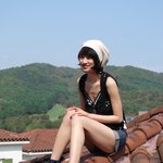 최여진, 지붕위에서 핫팬츠입고 찍은 <b>늘씬</b>한다리~