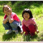 봄의 화사함 &amp; 아이들의 <b>천진</b>한 웃음