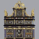 사상 최고가 <b>낙찰</b> 캐비닛