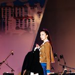 조금만 <b>기디</b>면 갈아 입고 나올께.