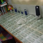 이 책상 내꺼야..'ㅡ'<b>aa</b>