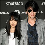 김남진<b>옆</b> 김민희 주머니에 누구<b>손</b>?