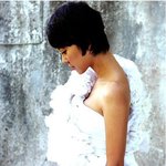 백지영 <b>숏컷</b>으로 새로운 분위기