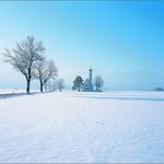 <b>로만</b>틱 가도의 남쪽 끝, 슈방가우 벌판에 있는 교회.