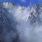 <b>안개</b>덮은 산