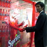 <b>중국</b>, 자판기 안에 <b>미녀</b>가 ? <b>미녀</b> 자판기~